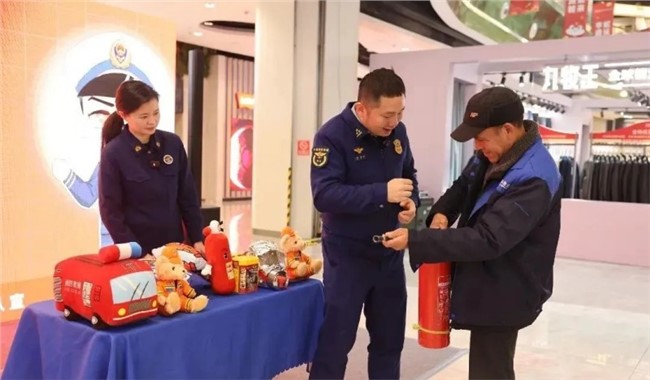 情人節(jié)的“火焰藍(lán)”：守護(hù)歲月靜好，詮釋浪漫情懷